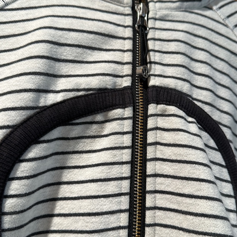 Lululemon Scuba Hoodie Black & White Zip Up Hoodie Wo… Gem